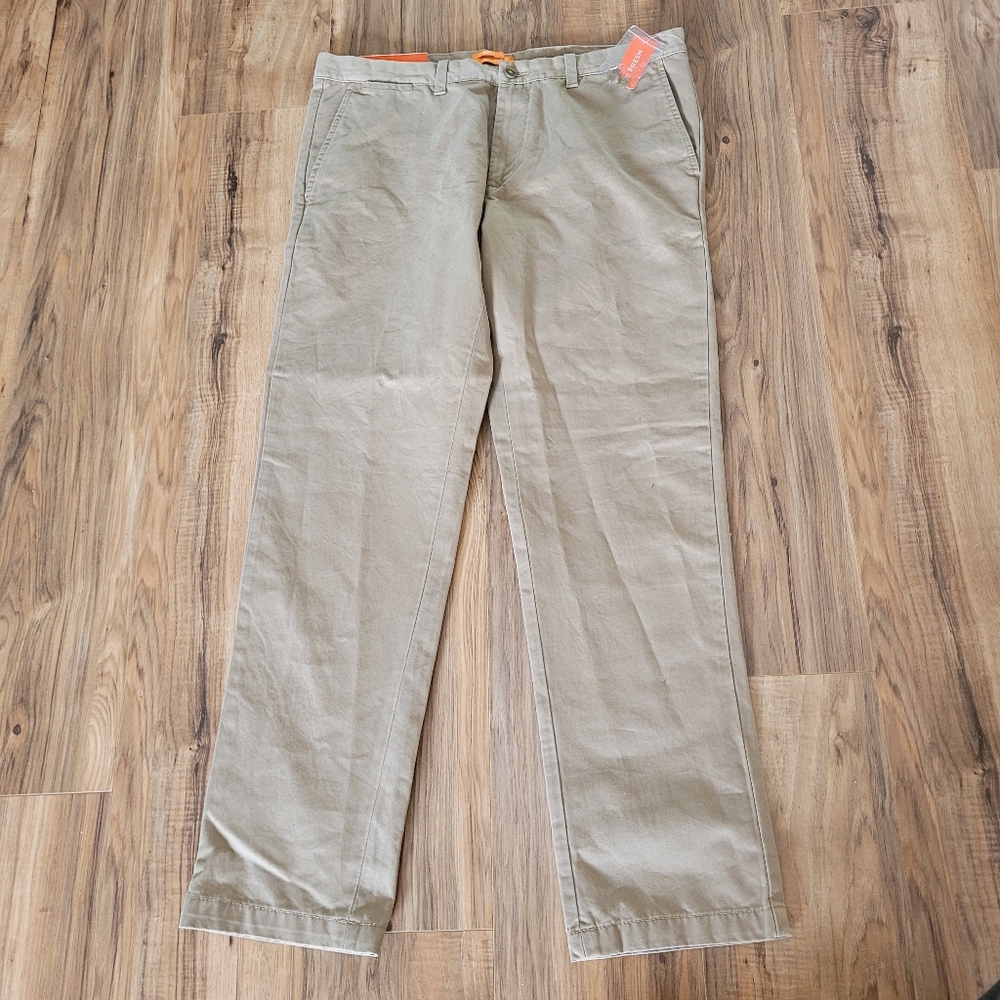 NWT Mens Pants Size 36/32